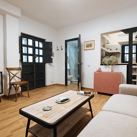 Aitana'S Retreat With Charming Garden Sevilha Exterior foto