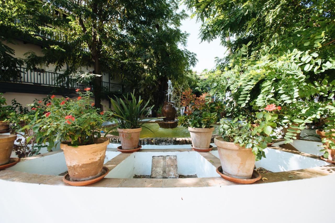 Aitana'S Retreat With Charming Garden Sevilha Exterior foto