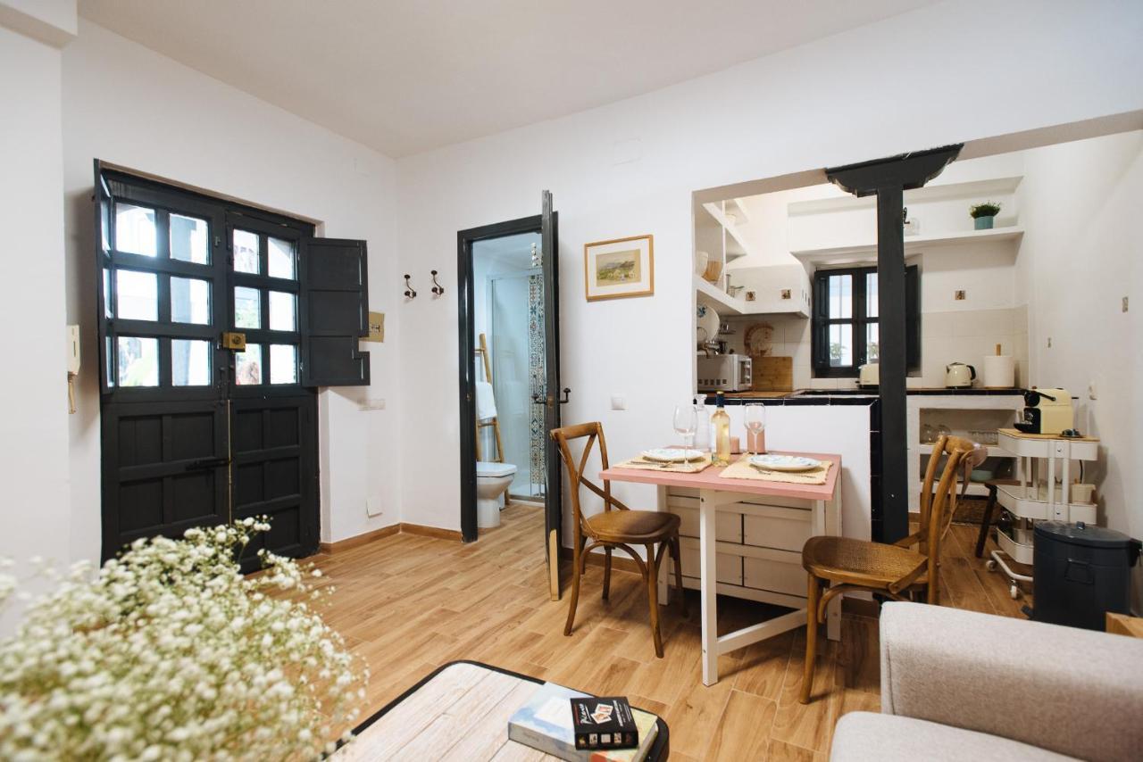 Aitana'S Retreat With Charming Garden Sevilha Exterior foto